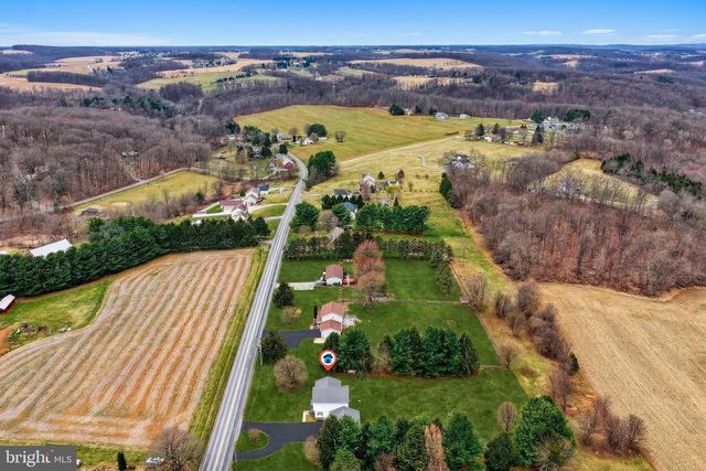 12534 MOUNT OLIVET RD, Felton, PA 17322