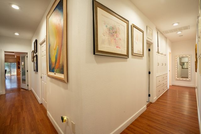 305 Teague Rd, Kerrville, TX 78028