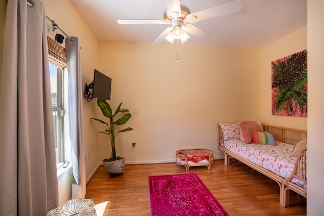 305 Teague Rd, Kerrville, TX 78028