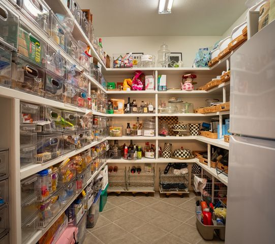 305 Teague Rd, Kerrville, TX 78028