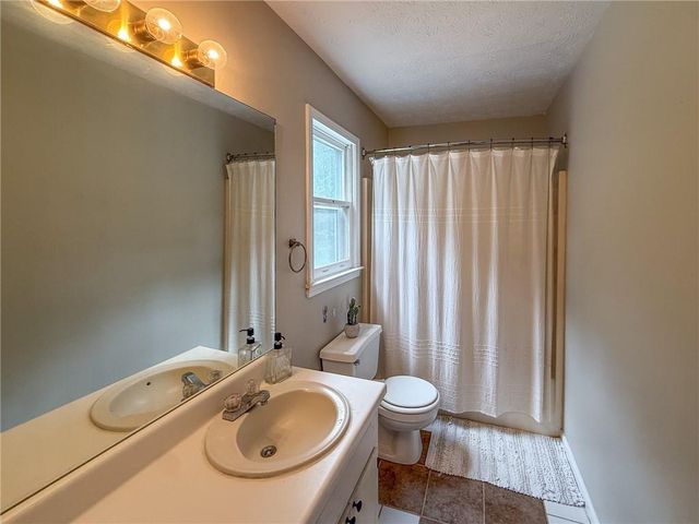 620 Beau Court, Winder, GA 30680