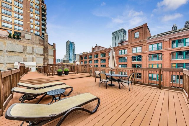 420 W Ontario Street 209, Chicago, IL 60654