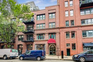 420 W Ontario Street 209, Chicago, IL 60654