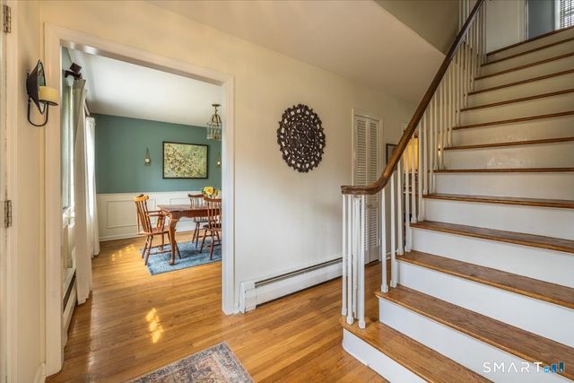 5 Mount Pleasant Road, Newtown, CT 06470