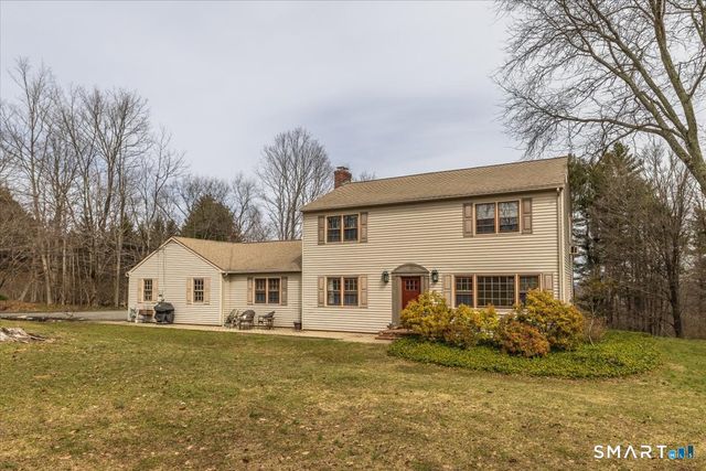 5 Mount Pleasant Road, Newtown, CT 06470