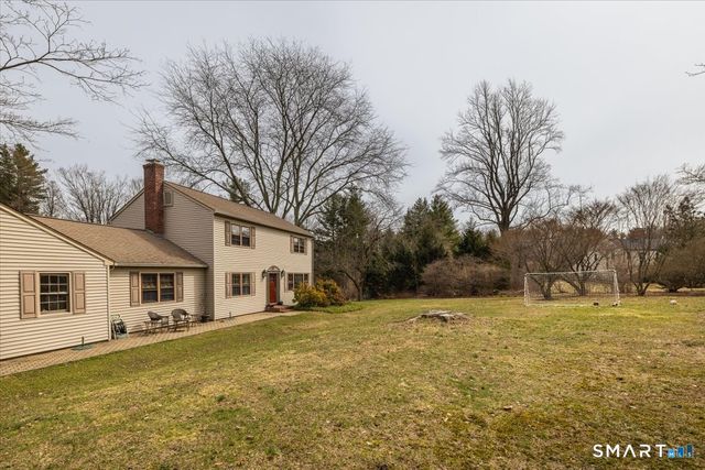 5 Mount Pleasant Road, Newtown, CT 06470