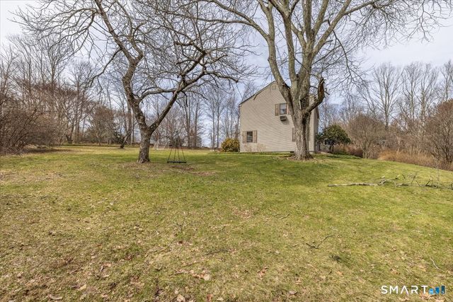 5 Mount Pleasant Road, Newtown, CT 06470