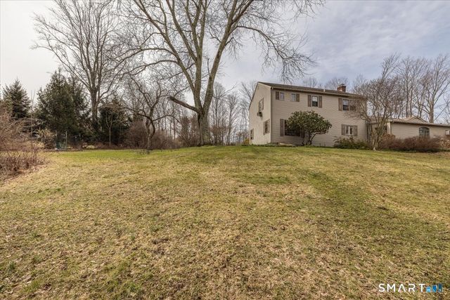 5 Mount Pleasant Road, Newtown, CT 06470