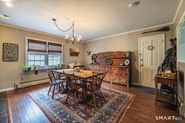 5 Mount Pleasant Road, Newtown, CT 06470