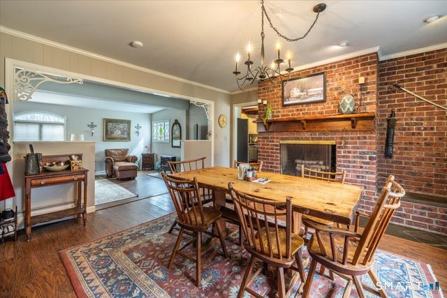 5 Mount Pleasant Road, Newtown, CT 06470