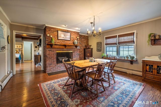 5 Mount Pleasant Road, Newtown, CT 06470