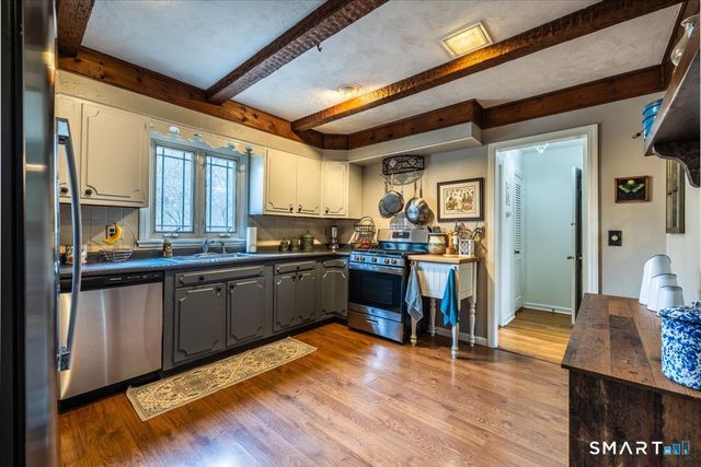 5 Mount Pleasant Road, Newtown, CT 06470