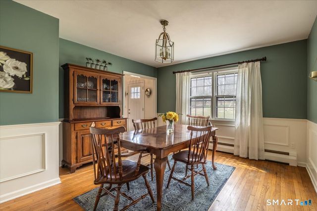 5 Mount Pleasant Road, Newtown, CT 06470