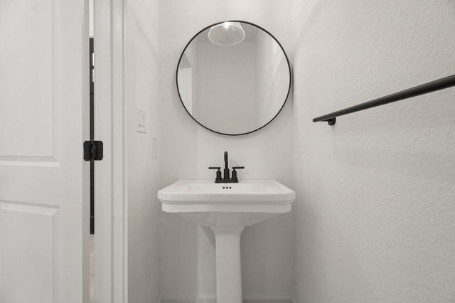 3317 Wickfield Pass Lane, League City, TX 77573