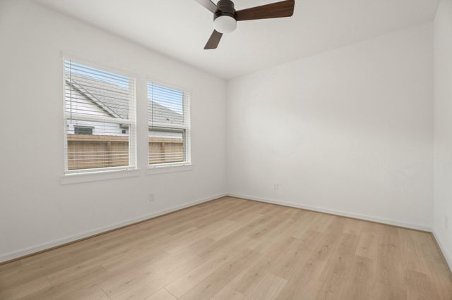 3317 Wickfield Pass Lane, League City, TX 77573