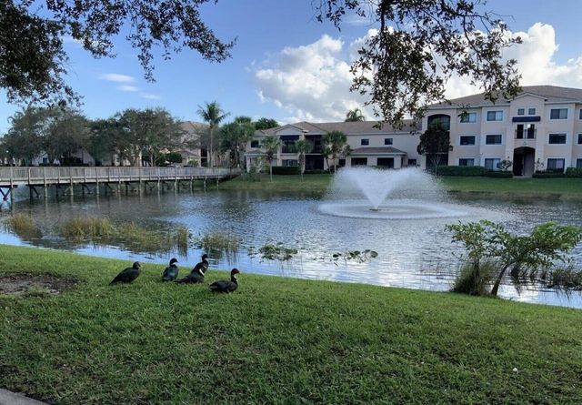 3021 Alcazar Place 202, Palm Beach Gardens, FL 33410