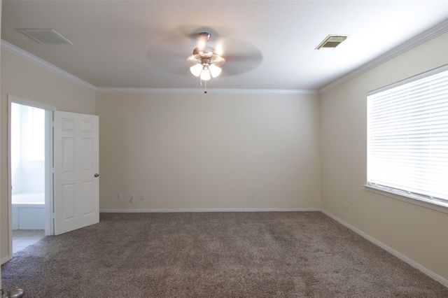 2027 Creek Run Drive, Pearland, TX 77584