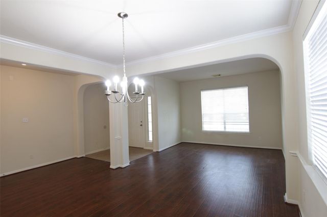 2027 Creek Run Drive, Pearland, TX 77584