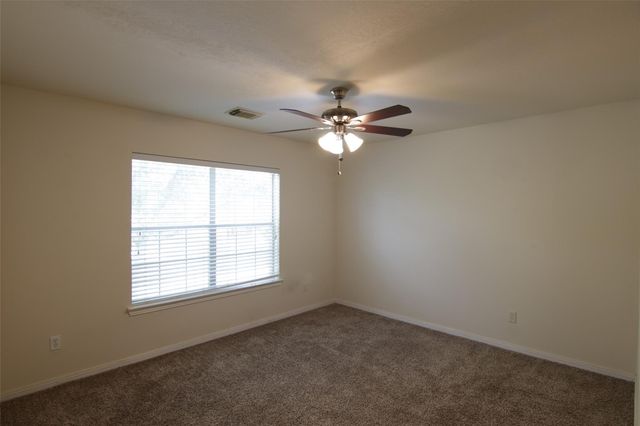 2027 Creek Run Drive, Pearland, TX 77584