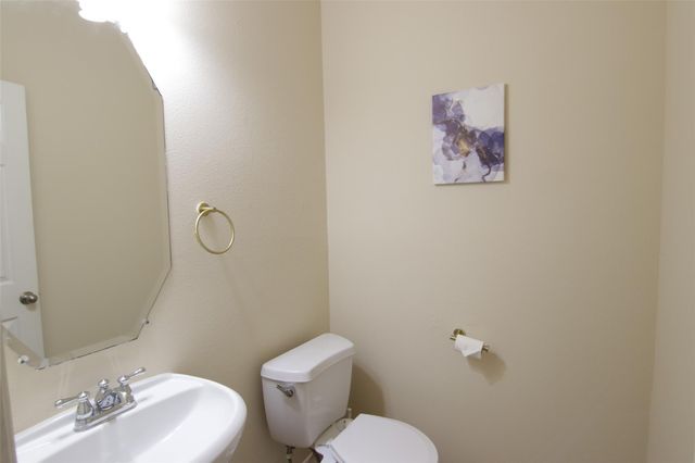 2027 Creek Run Drive, Pearland, TX 77584