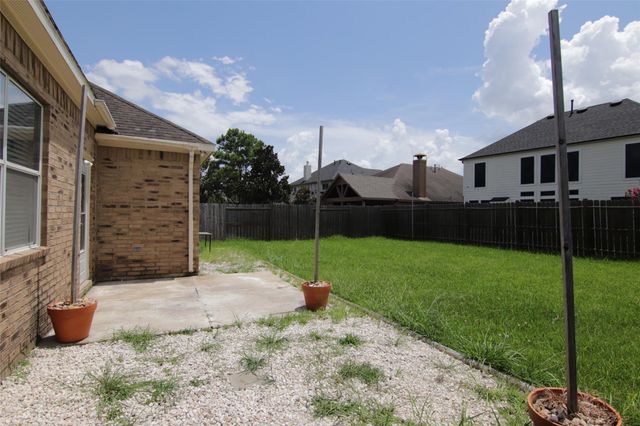 2027 Creek Run Drive, Pearland, TX 77584