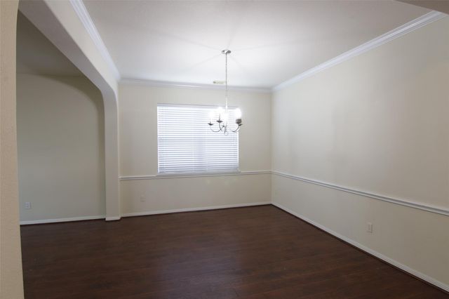 2027 Creek Run Drive, Pearland, TX 77584