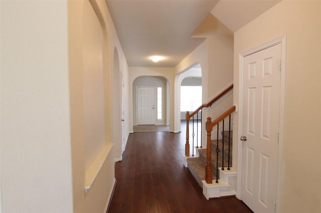 2027 Creek Run Drive, Pearland, TX 77584