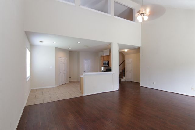 2027 Creek Run Drive, Pearland, TX 77584