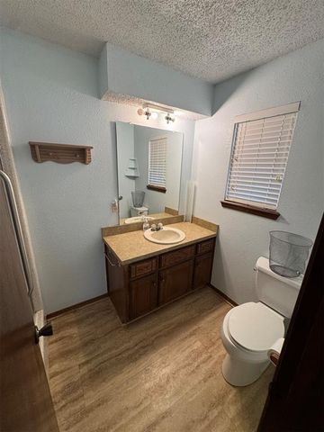 1205 N 8th, Purcell, OK 73080