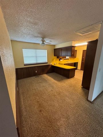 1205 N 8th, Purcell, OK 73080