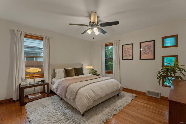229 N Hawthorne Drive, South Bend, IN 46617