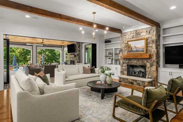 7223 Shagbark Ln, College Grove, TN 37046