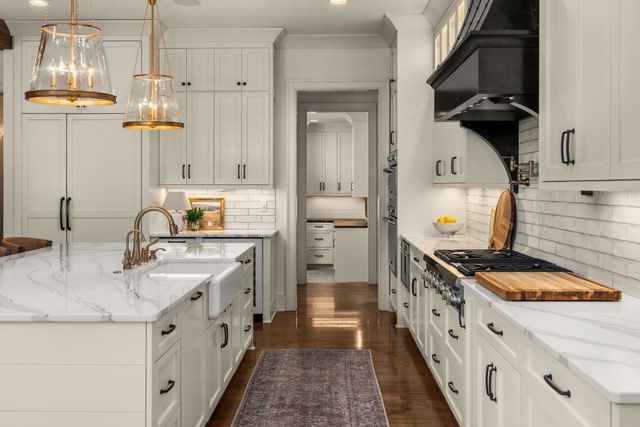 7223 Shagbark Ln, College Grove, TN 37046