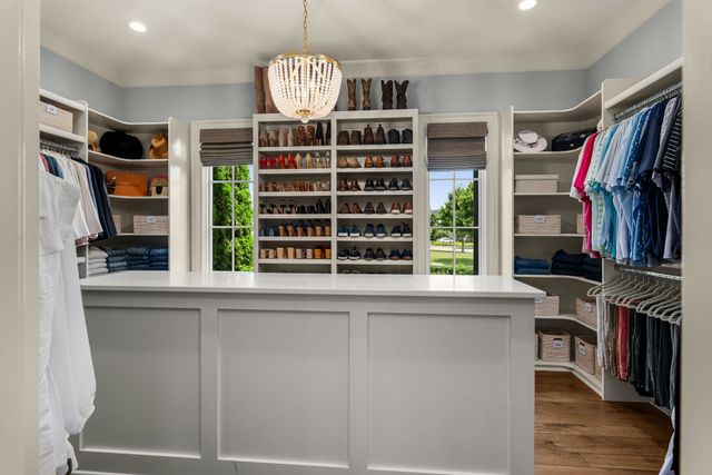 7223 Shagbark Ln, College Grove, TN 37046