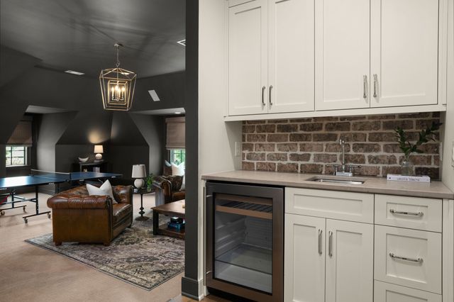 7223 Shagbark Ln, College Grove, TN 37046