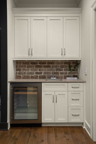 7223 Shagbark Ln, College Grove, TN 37046