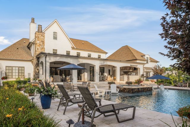 7223 Shagbark Ln, College Grove, TN 37046