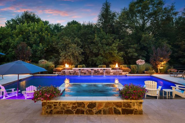 7223 Shagbark Ln, College Grove, TN 37046