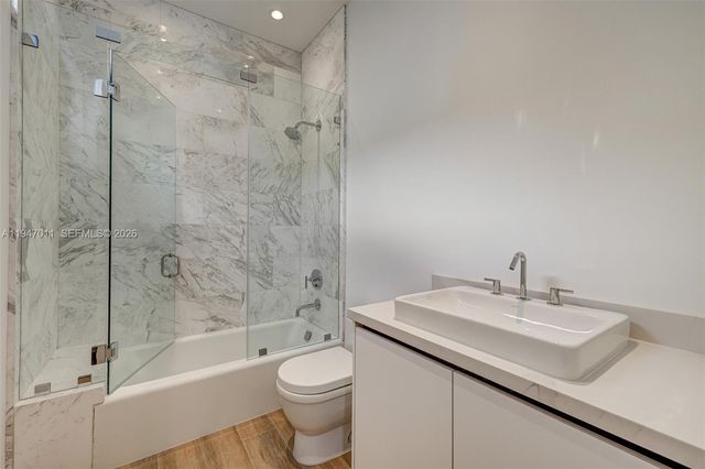 2980 Coconut Ave, Miami, FL 33133