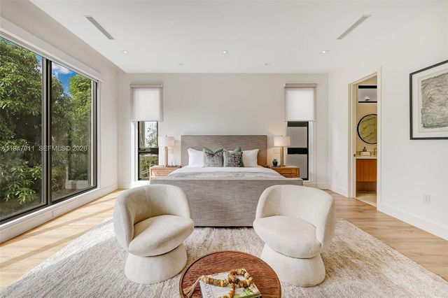 2980 Coconut Ave, Miami, FL 33133