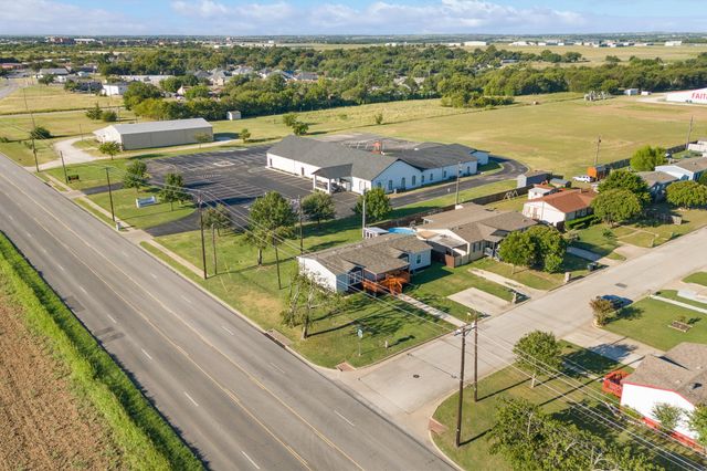 1401 Old Bridge Road, Cleburne, TX 76033
