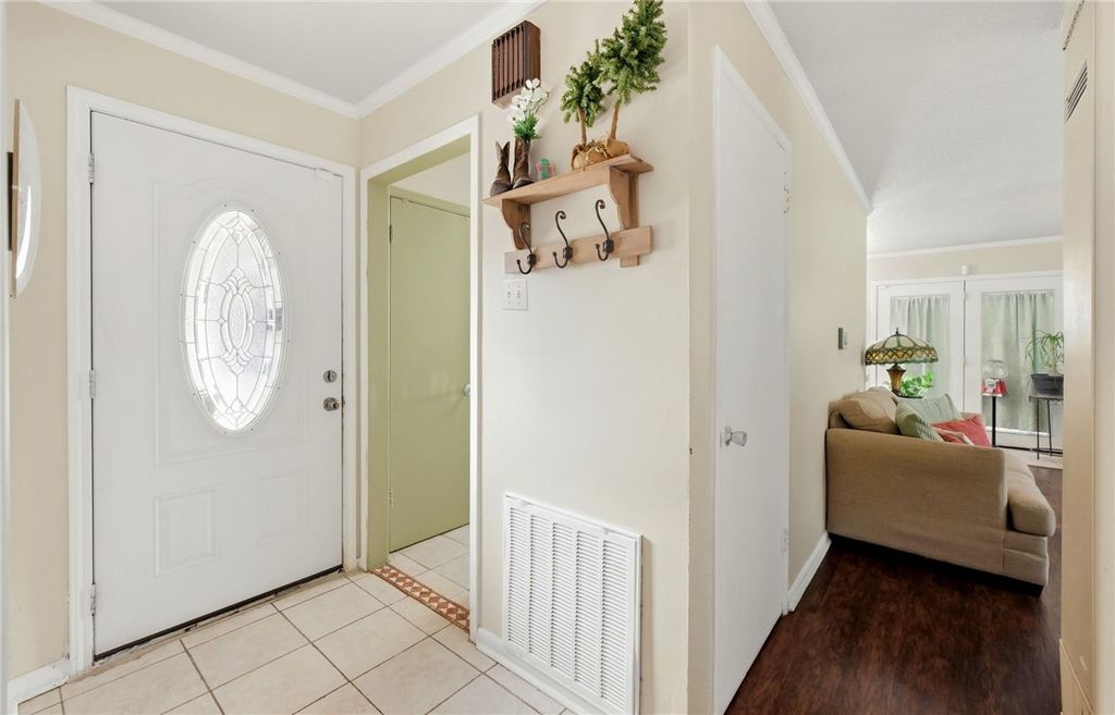 4014 Bradford Dr, Corpus Christi, TX 78411 — photo 3