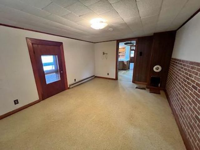 1512 Blue Ridge PKWY, Floyd, VA 24091