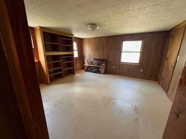 1512 Blue Ridge PKWY, Floyd, VA 24091