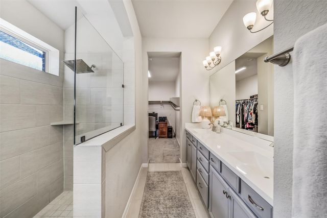 10047 Napier Drive, Iowa Colony, TX 77583