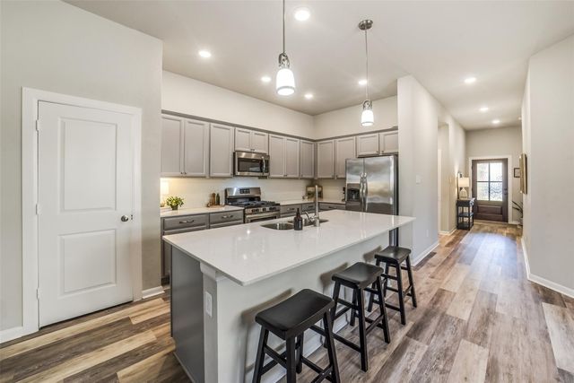 10047 Napier Drive, Iowa Colony, TX 77583