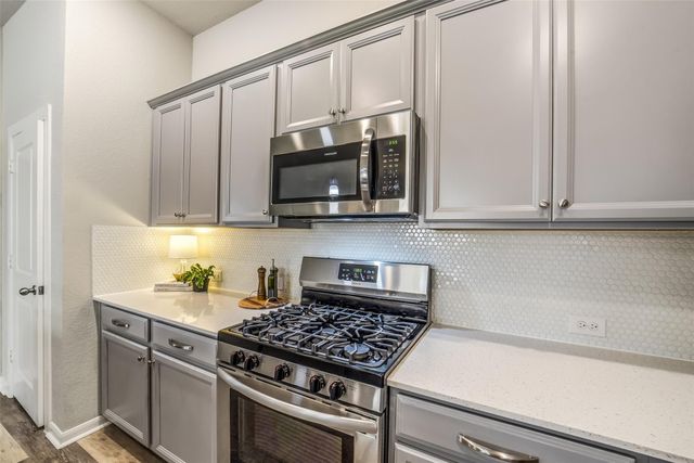 10047 Napier Drive, Iowa Colony, TX 77583