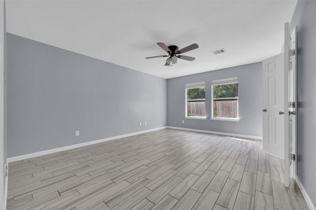 10514 Lauren Creek Drive, Baytown, TX 77523