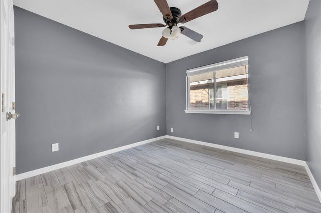 10514 Lauren Creek Drive, Baytown, TX 77523