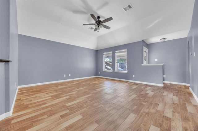 10514 Lauren Creek Drive, Baytown, TX 77523